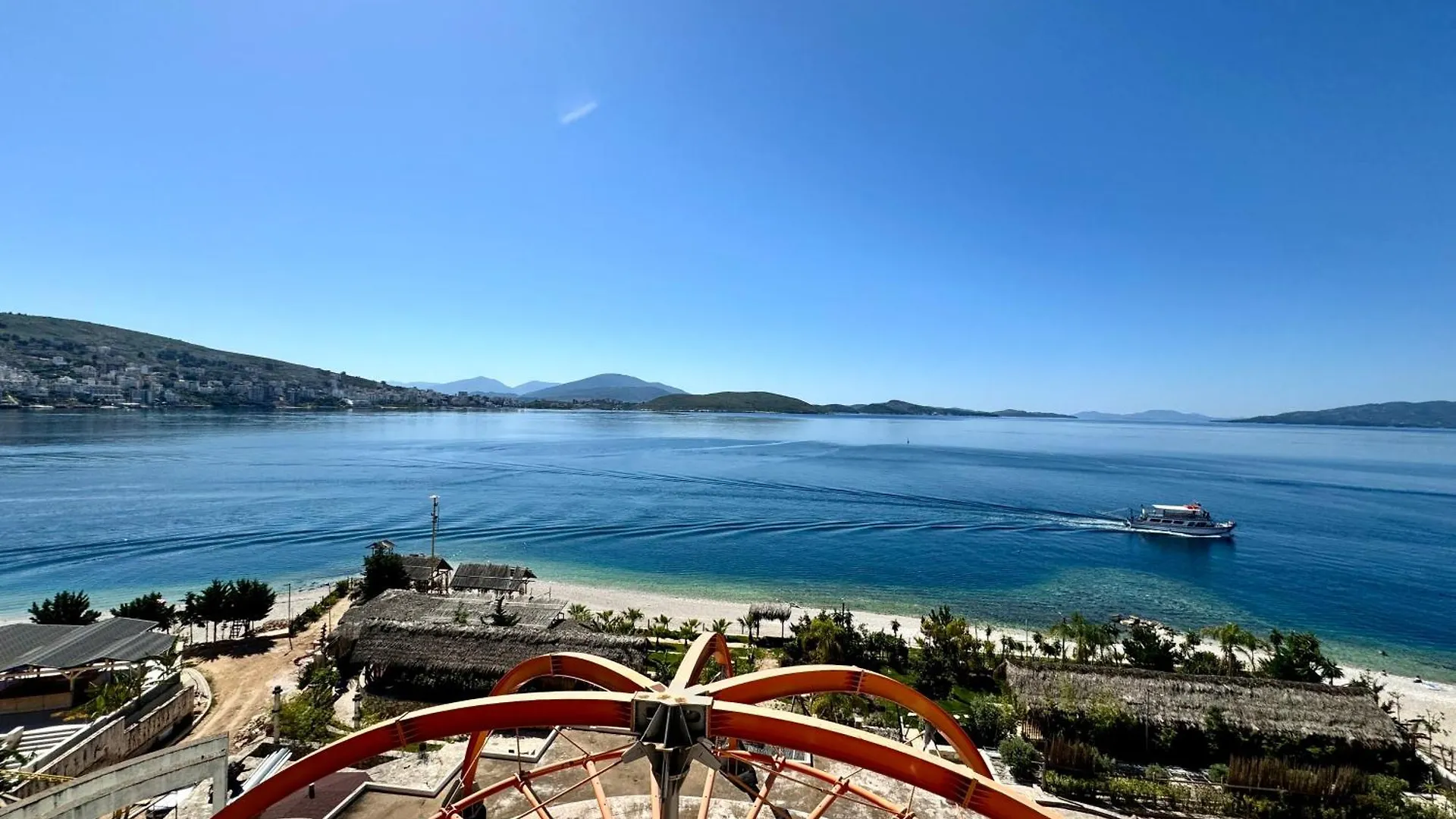 Blue Deluxe Apartment Saranda