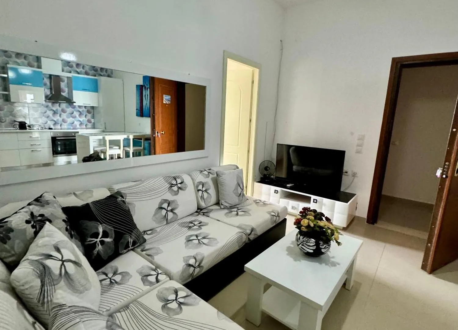 Blue Deluxe Apartment Saranda 0*, Sarandë Albanië